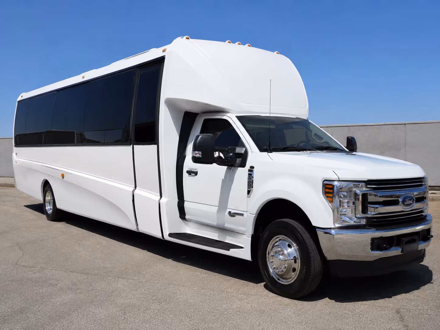 bachelor bachelorette and birthday party buses in eastvale