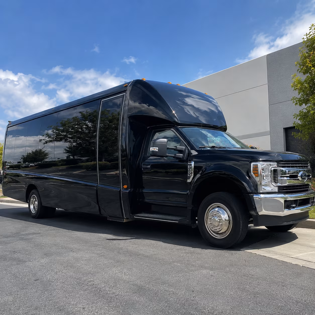 charter buses for large eastvale school prom groups
