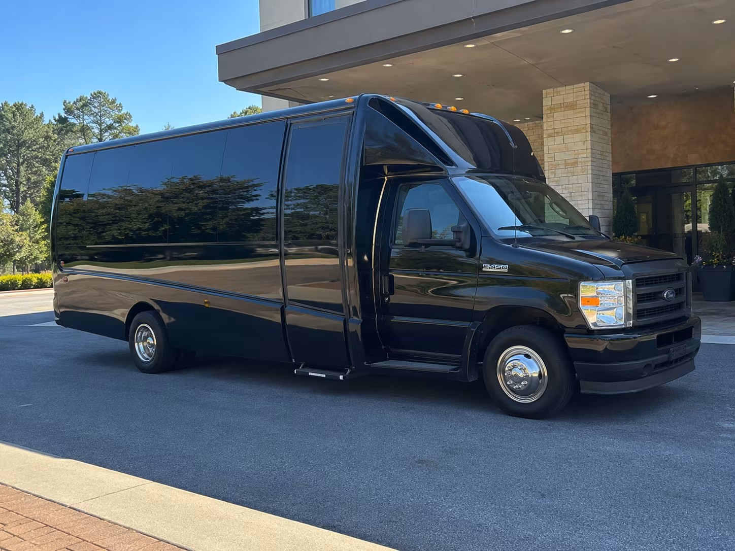 concert bus rentals to hollywood bowl and outdoor amphitheaters