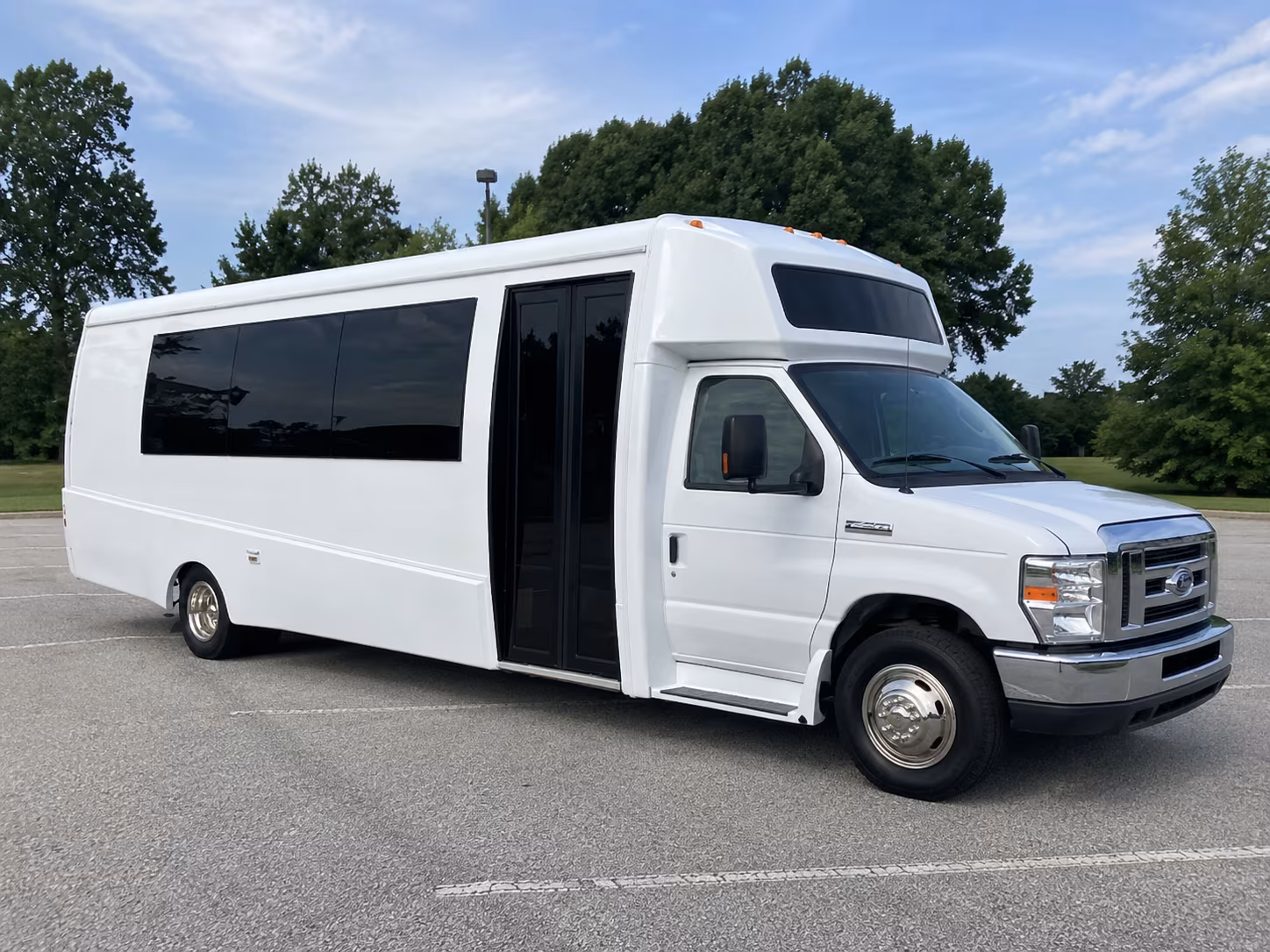 eastvale 18 passenger party bus